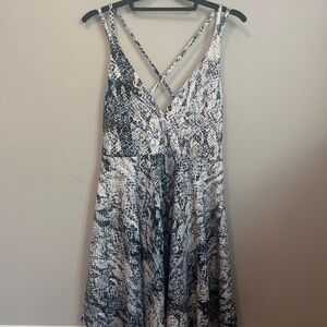 New Look Snake Print Dress- White/Blue Sz 8